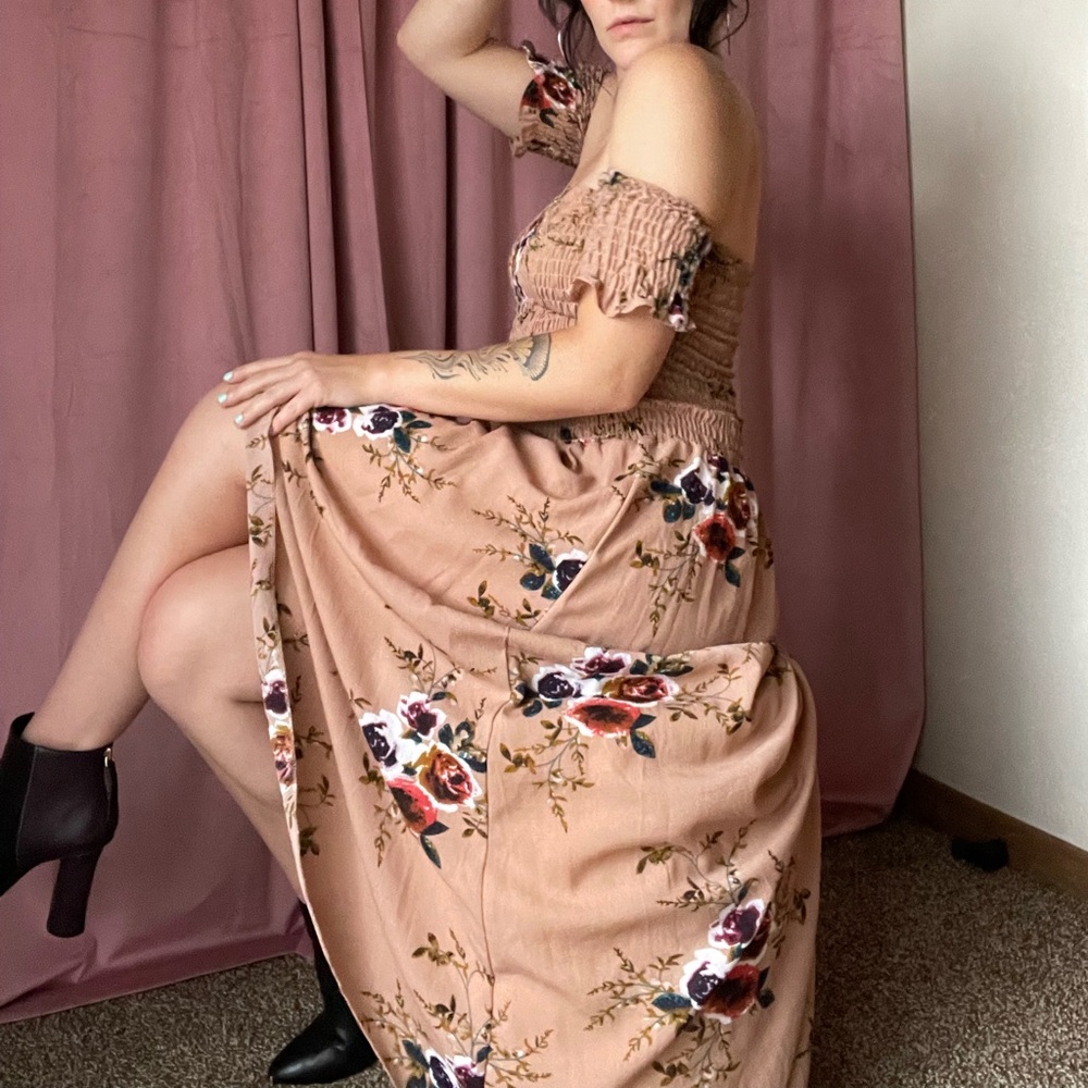Floral Off-Shoulder Dress in Tan - Picture 5 of 8